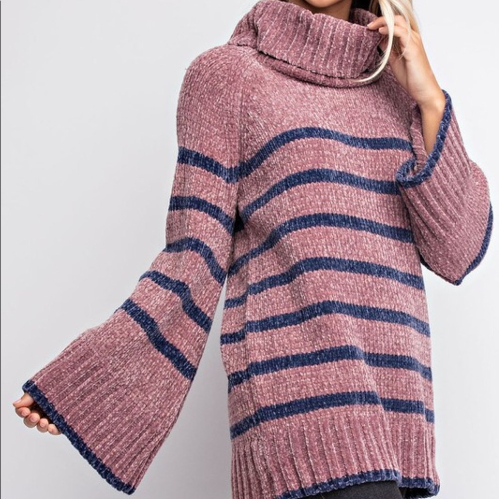 ❗️ LAST ONE ❗️Small TURTLE NECK SWEATER - Picture 2 of 5
